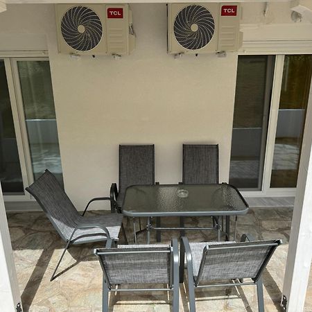 Makis House Hotel Nikiti  Exterior photo