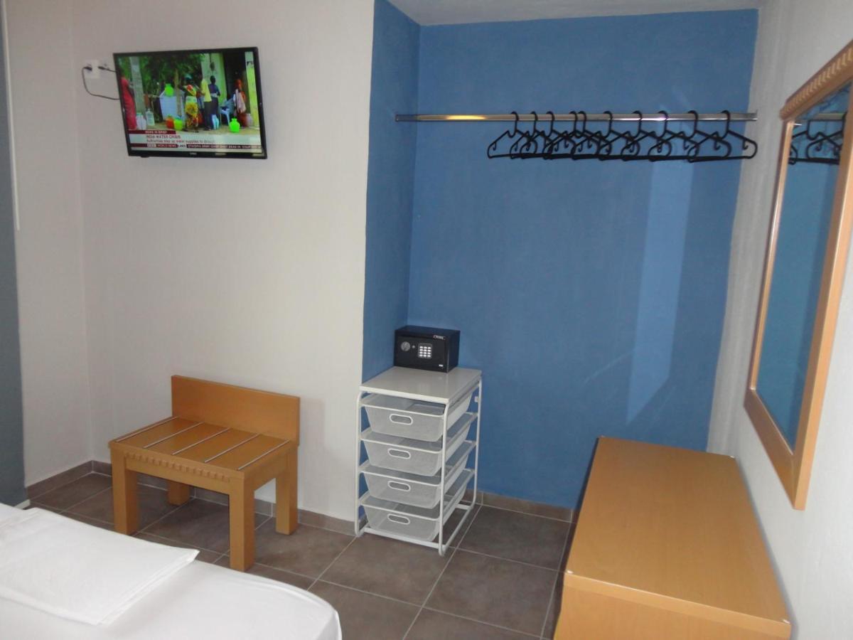 Makis House Hotel Nikiti  Exterior photo