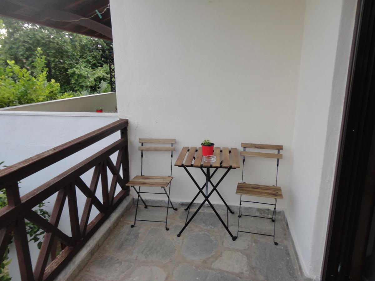 Makis House Hotel Nikiti  Exterior photo