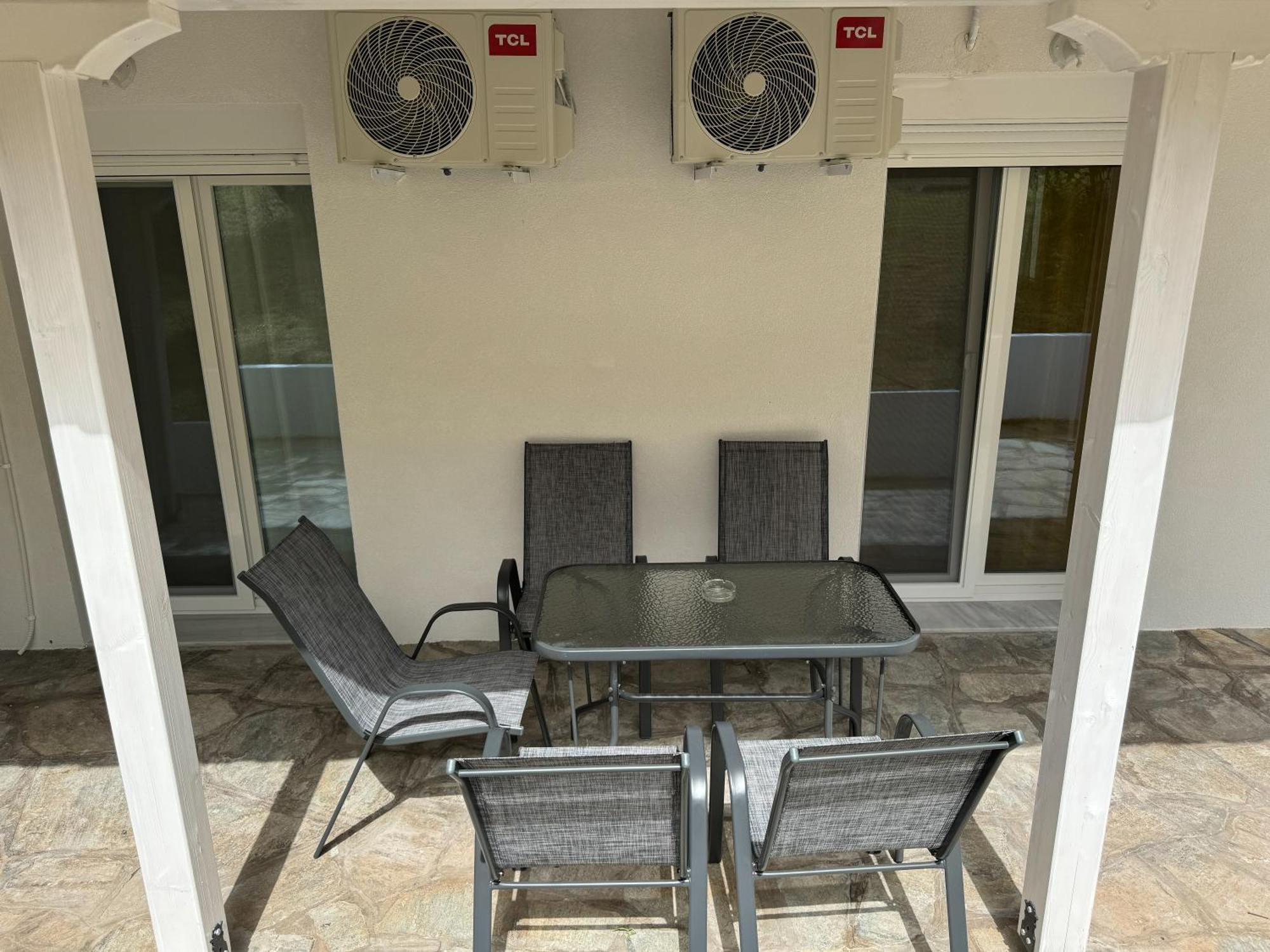 Makis House Hotel Nikiti  Exterior photo