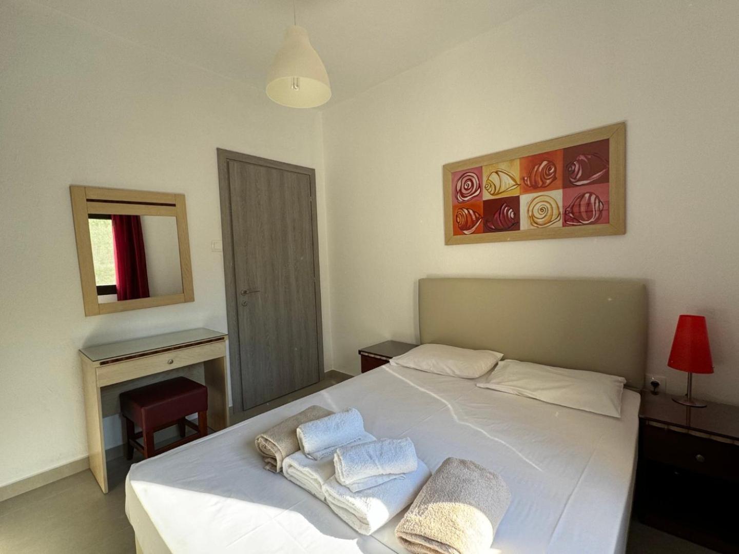 Makis House Hotel Nikiti  Exterior photo