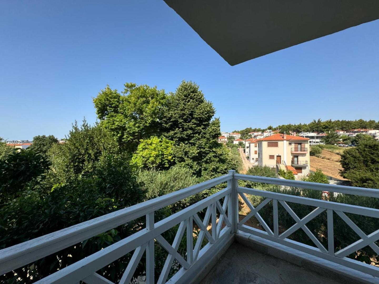 Makis House Hotel Nikiti  Exterior photo